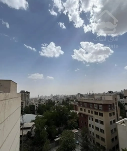 تجریش ۱۳۰متر ۳ خواب،نوساز کلید نخورده