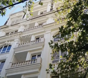 180 متر کامرانیه/سه خواب/ملک شمالی