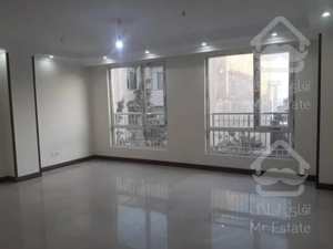 117 متر // کلید نخورده // غرق نور