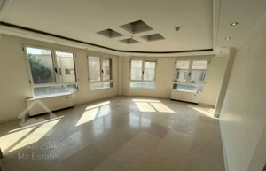 آپارتمان ۲۱۶ متر دربند غرق در نور