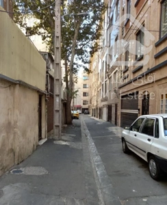 ۴۵ متر فرعی  گلبرگ غربی