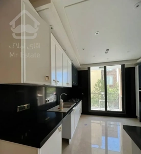 نیاوران ۱۴۰ متر ۲خ خوش نقشه کلید نخورده فول مشاعات