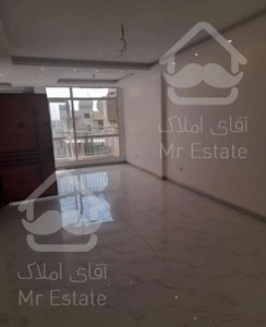 ۸۰ متر ۲خواب فول امکانات ( خردمند شمالی )