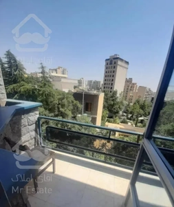 فروش آپارتمان ۱۶۷متری ۳خواب (طبقه۴) ویو شمال جنوب