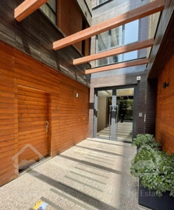 ۱۶۸متر درکه ورودی مستقل مناسب home office/home jim