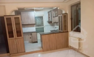 50 متری ( فروش فوری ) ساخت 92