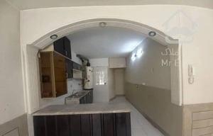 اپارتمان ۶۰متر۱خ/حیاط اختصاصی /رودکی