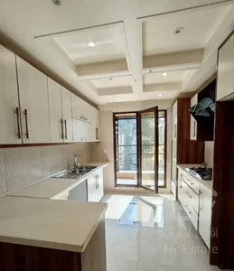 ۱۶۰ متر / نوساز / نور عالی/ دروس