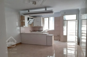 ۴۷ متر طبقه دوم تکواحد خ قزوین خ لقمان حکیم