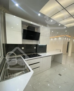 آپارتمان ۱۲۶متر ۲خواب فول روبروی پارک لاله