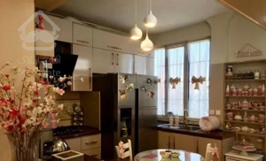 ۷۰ متر . صیاد شیرازی ۲ ( چند قدمی مترو )