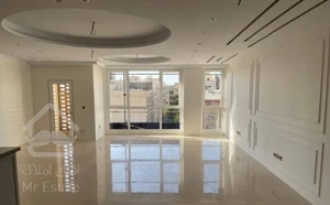 آپارتمان ۱۲۷ متری خیابان دانشگاه، نوساز، جنوبی