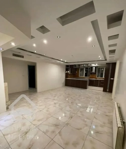 آپارتمان 100متر/2خوابه/مشاعات آبی فعال