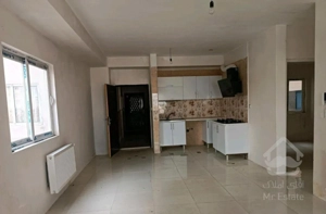 ۷۰ متر کریم آباد ۲ خواب آپارتمان فروش