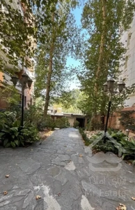 برج‌باغ برند/۱۵۵ متر لوکس/فول مشاعات