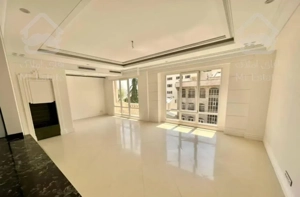 ۱۸۵ متر ۳ خواب/مدرن/مشاعات آبی