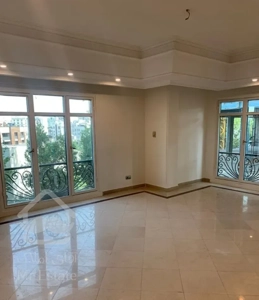 ونک  ۱۳۵ متر  (۳ خواب) فول امکانات (جنوبی)