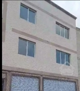 ملک نو ساز ۳ طبقه زمین ۲۰۰ متر