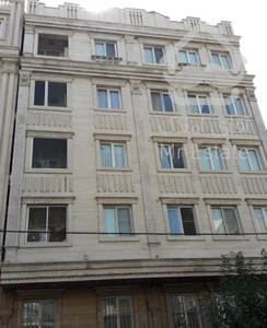 آپارتمان ۸۳ متری فول امکانات