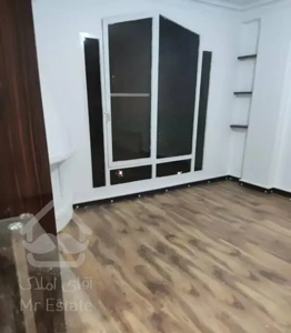 85 متر تخلیه، نیاوران