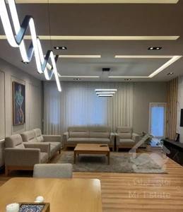 ۸۰ متر صارمی ۴۴ با آسانسور حاشیه کوچه ۲۰ متری