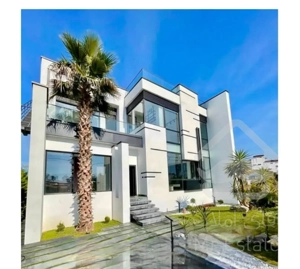 مدرن نوساز استخردار خودِخودِبهشت