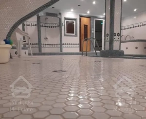 واحد۲۲۰متری نیاوران