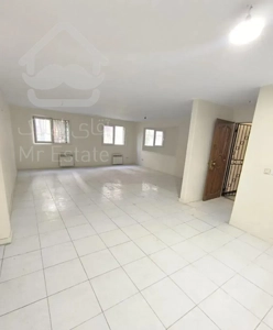 ۱۲۵ متر قابل*تبدیل به سه خواب*پارکینگ سندی