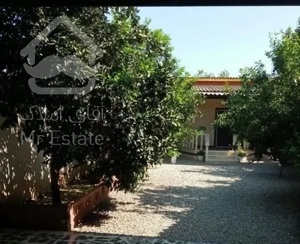 ویلا باغ شیک ،بافت کامل مسکونی ،با حیاط سرسبز