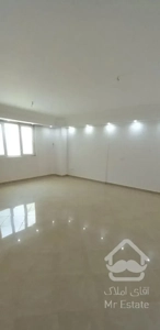 ۶۷ متر با آسانسور انباری(میدان اطلاعات)