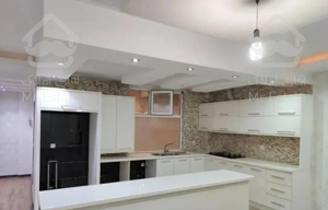 100 متر / علامه شمالی / لابی و سرایداری