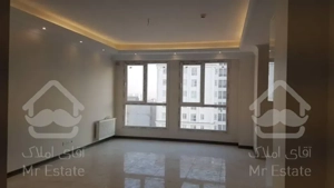 78 متر . 8 ساله . افتابگیر . چهارباغ