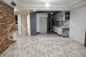 130متر 3خواب..فول امکانات..بازسازی کامل