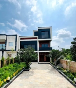 تریبلکس مدرن 320 متری 4 خواب مستر سند تکبرگ