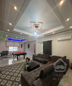 واحد  شیک ۱۱۰متری کریم اباد