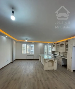آپارتمان ۹۰ متر/۲ خواب/بلوار لاله شرقی