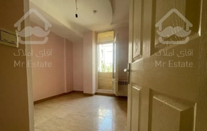 ۸۵ متر حیاط دار سند تک برگ .شهید باقری . دریاچه