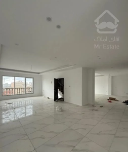 پنت ۲۰۰ متری سه خوابه نزدیک ساحل       سعید درخشان