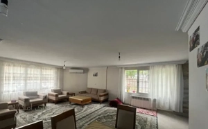 ۱۰۰متری دنج باغ فردوس/۳ طرف نورگیر