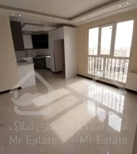 ۴۵متر فول امکانات کم واحد روبه آفتاب