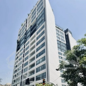 ۲۱۰متر نوساز مدرن تکواحدی فول مشاعات لابی مجلل ۲پارکینگ قیطریه