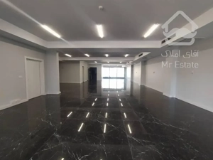 میدان ونک ۱۰۰۰ متر سنداداری