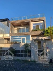 ویلا مدرن ولاکچری۲۰۰متری لوکیشن تاپ