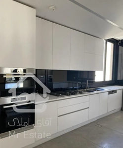 آپارتمان ۲۱۵ متری برای فروش در قیطریه