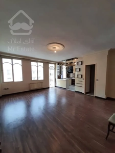 فروش آپارتمان ۸۰متری سالن پرده خور بازسازی شده زیر قیمت منطقه