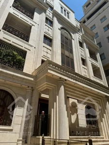 فروش اپارتمان زیر قیمت ۲۲۰متری نیاوران