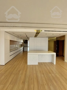 135متر/۳خواب/نوساز کلید نخورده/شهرک غرب