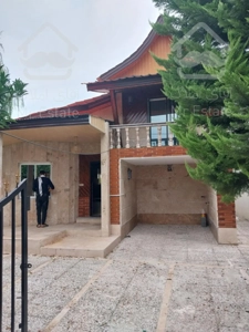 ویلا نیم پیلوت نما سنگ زیر قیمت فروش فوری