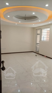 ۷۰ متر دو خواب دارای پارکینگ