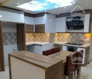 ۹۰ متر سالن پرده خور نوساز